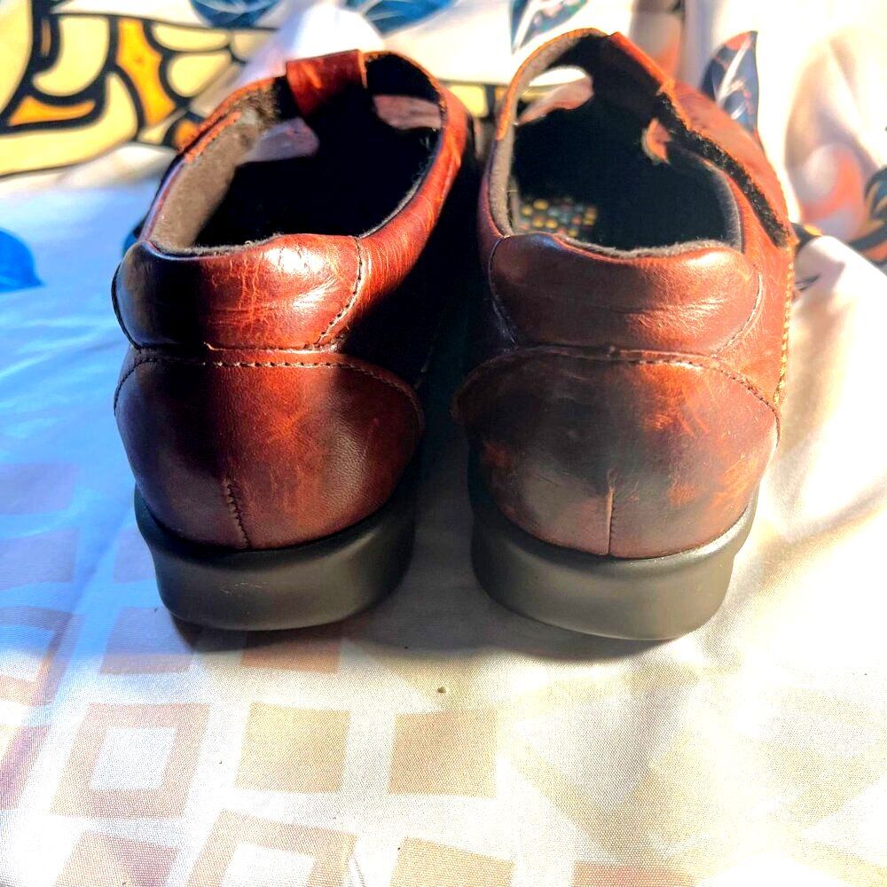 SAS T-Strap Walnut Willow Slip On Loafer - Size 7 1/2 W - Picture 4 of 11